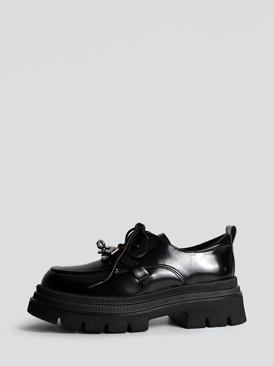 Women’s Leather Lace-Up Lug Sole Oxfords Round Toe Buckle Detail Platform Shoes