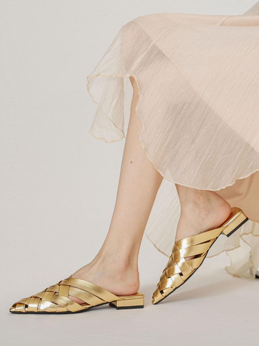 Women’s Metallic Gold Matte Woven PU Pointed Toe Block Heels Mules (5)
