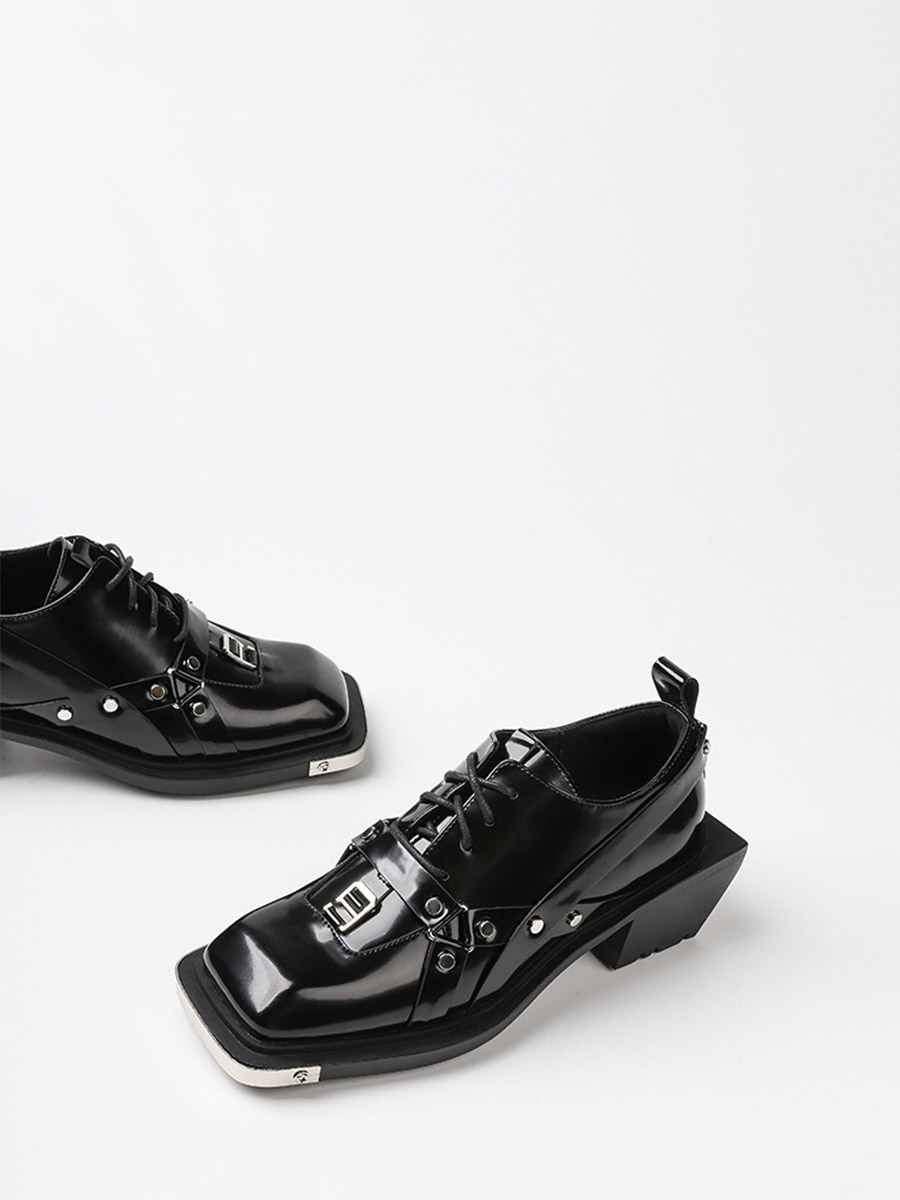 Women’s Black Patent Crisscross Metal Buckle Lace-Up Chunky Heels Square Toe Oxfords (4)