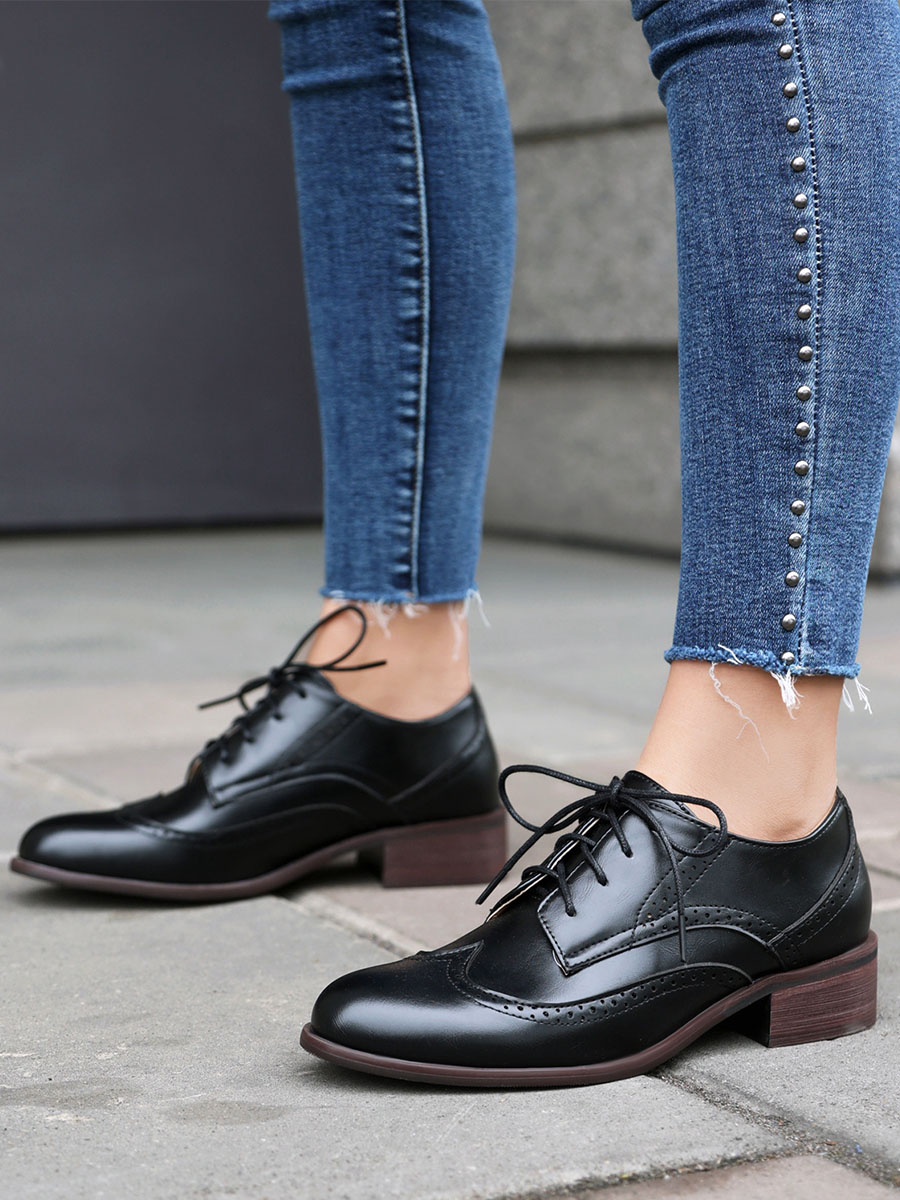 Women’s Black Microfiber Lace-Up Brogue Round Toe Low Block Heels Oxfords (2)